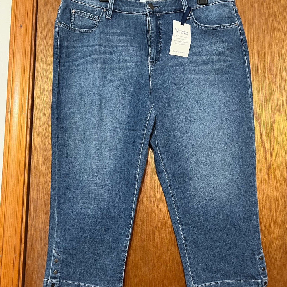 Women’s Jean Capri’s